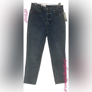 NWT H&M Ultra high waist Mom jeans- Size 10